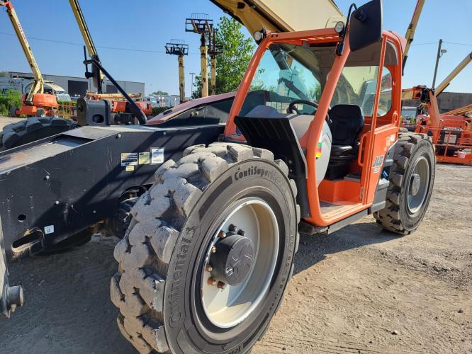 JLG 1255