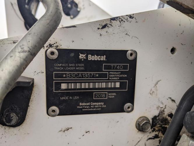 BOBCAT T740