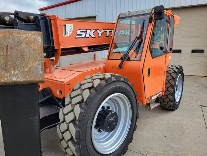 SKY TRAK 10054