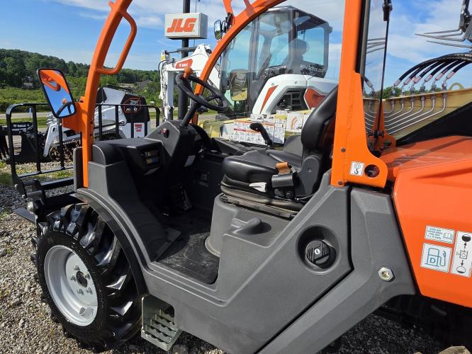 JLG 313