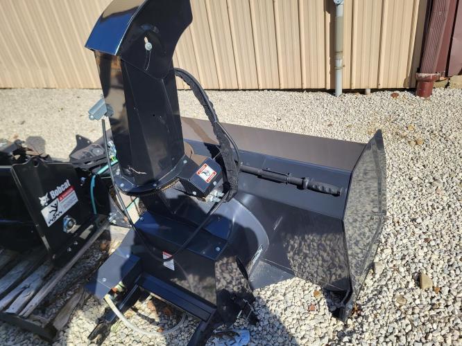 BOBCAT SNOW BLOWER