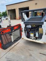 BOBCAT T66