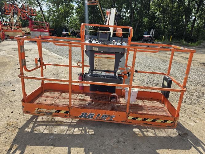 JLG 1500SJ