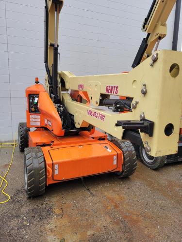 JLG E450AJ