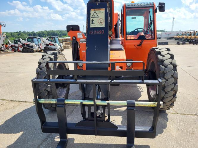 SKY TRAK 8042