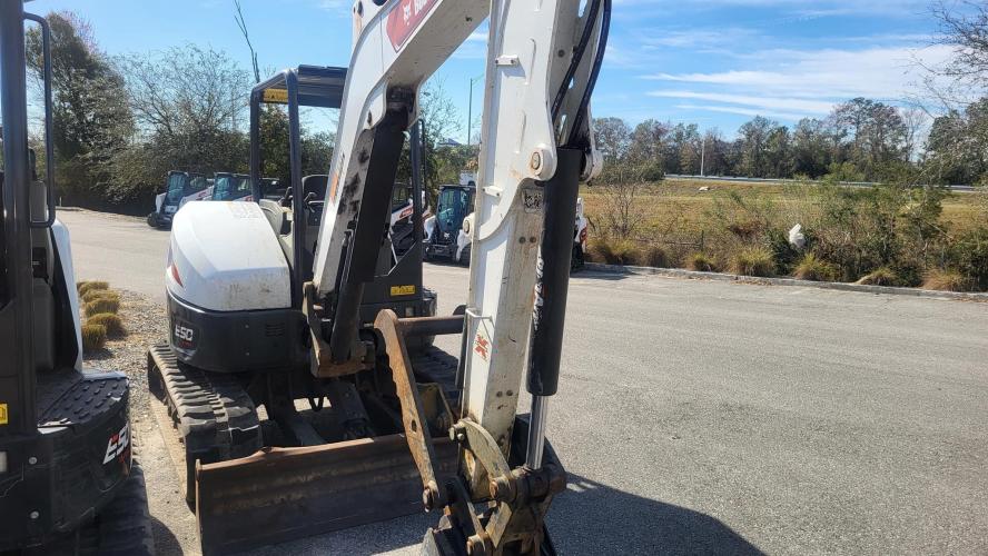 BOBCAT E50
