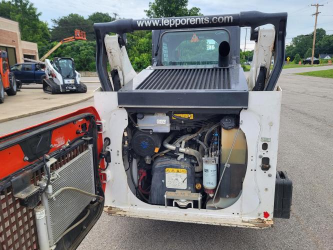 BOBCAT T66