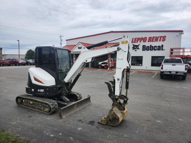 BOBCAT E35R2