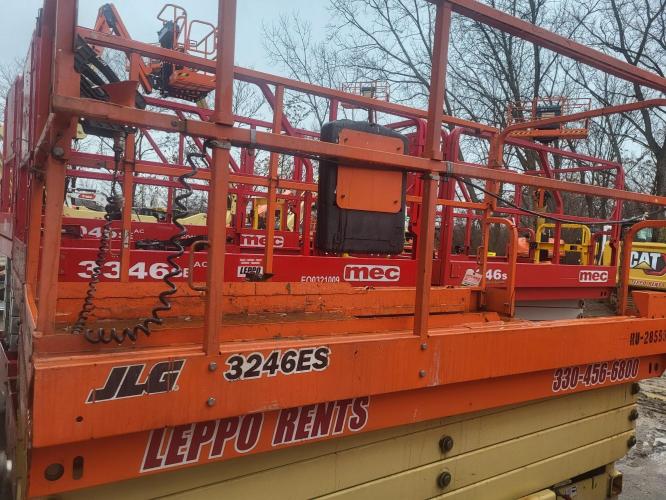 JLG 3246ES