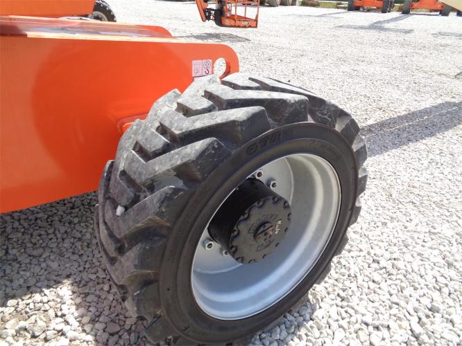 JLG 800S