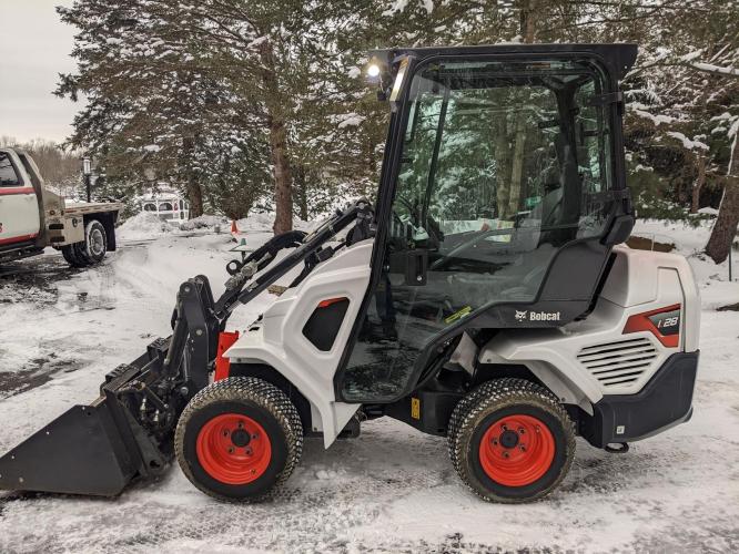 BOBCAT L28