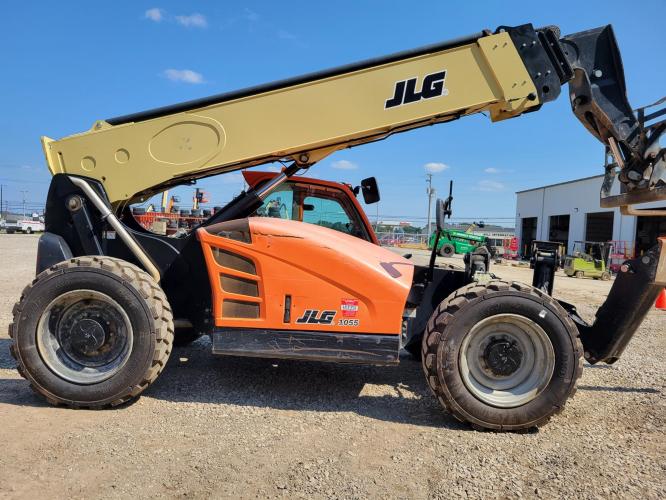 JLG 1055
