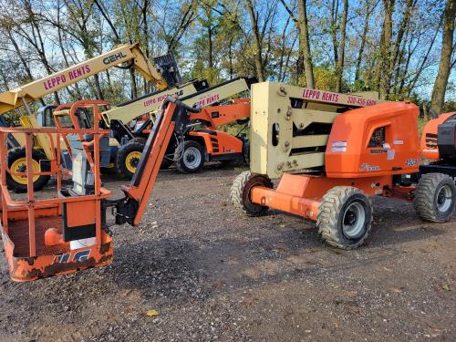 2017 JLG 450AJ