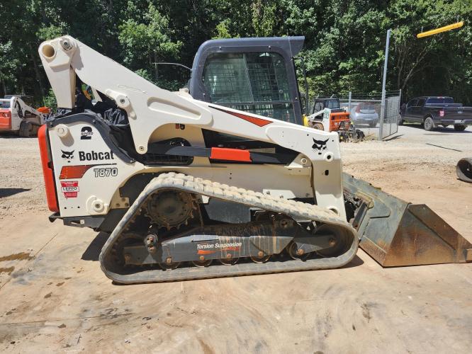 BOBCAT T870