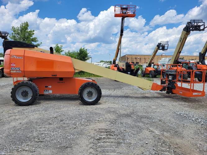 JLG 600S