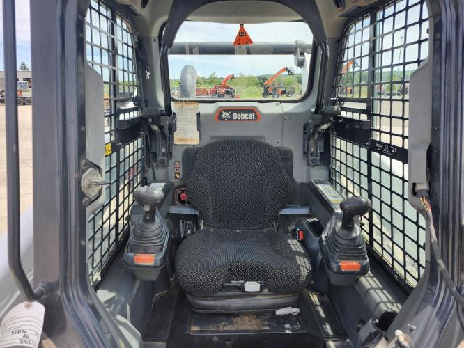 BOBCAT T76