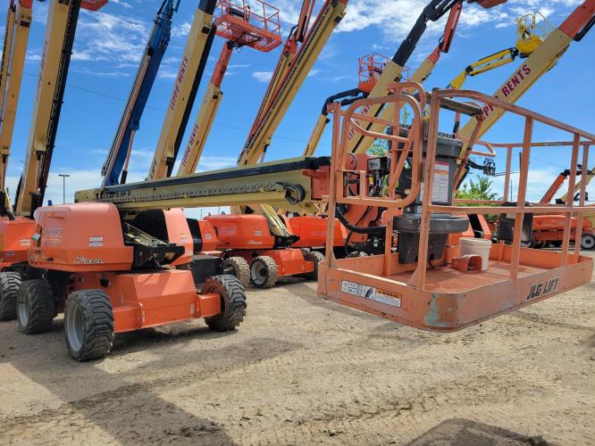 JLG 600S