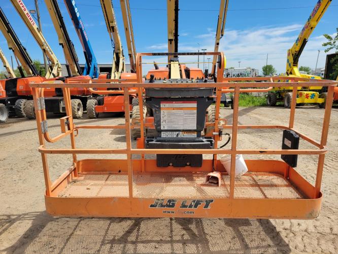 JLG 600S