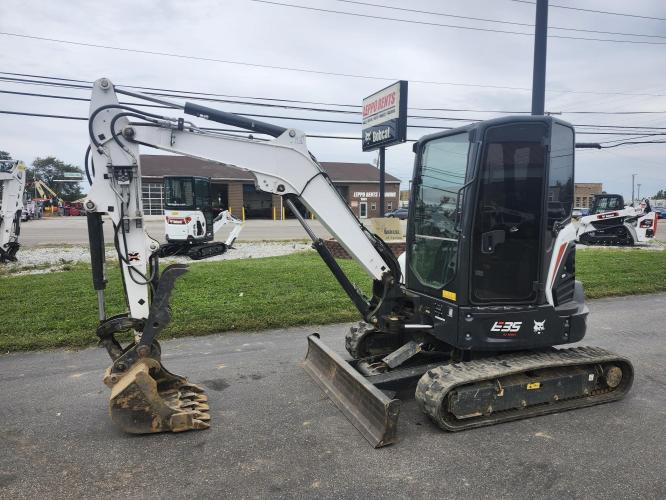 BOBCAT E35R2