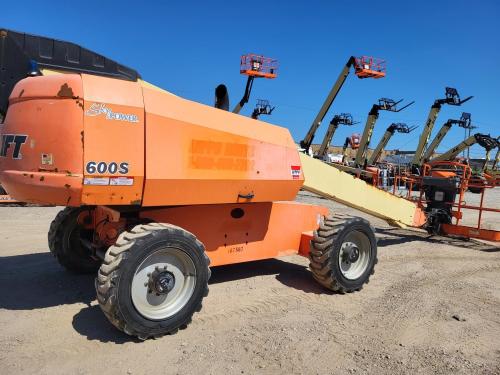 2014 JLG 600S