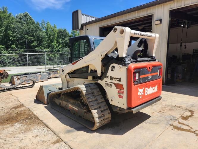 BOBCAT T870