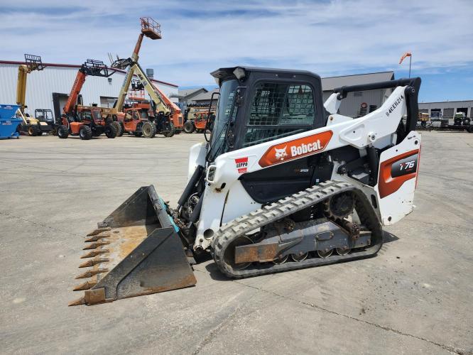 BOBCAT T76