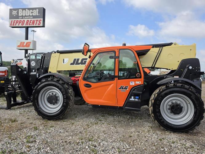 JLG 1055