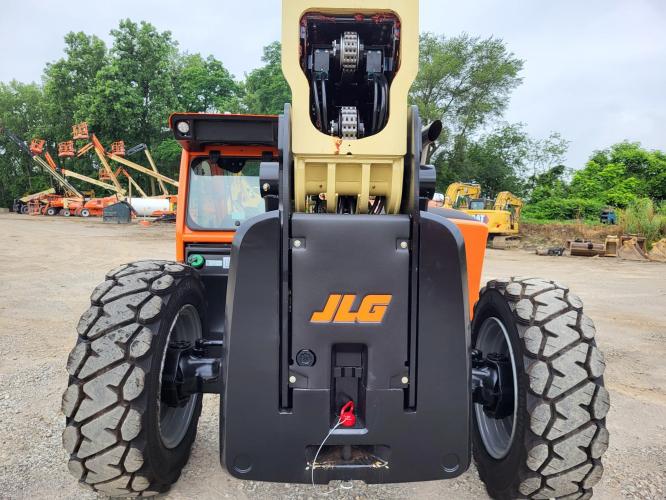 JLG 1255