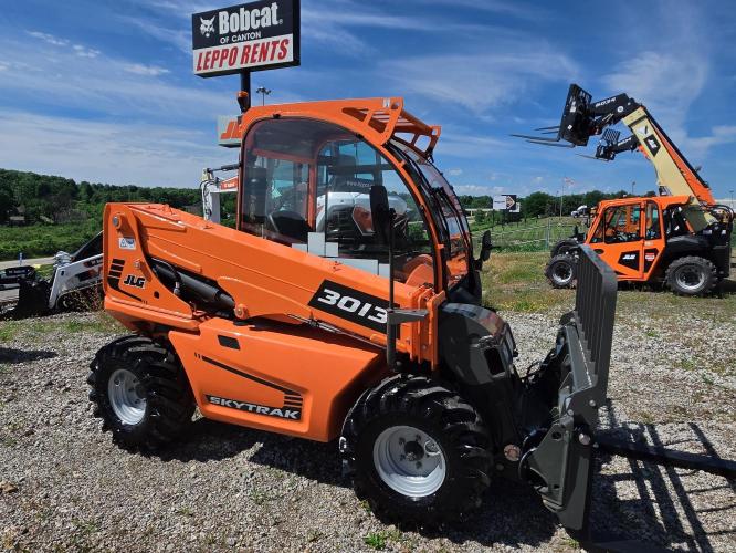 SKY TRAK 3013