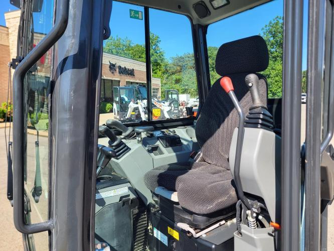BOBCAT E35R2