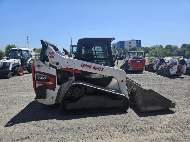 BOBCAT T66