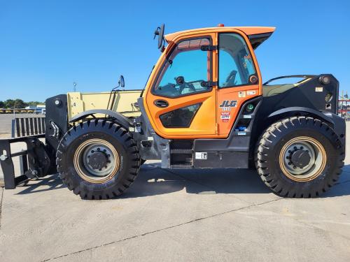 2021 JLG 1732