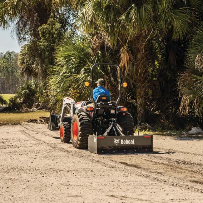 CT2025 Compact Tractor