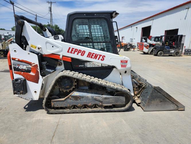 BOBCAT T66