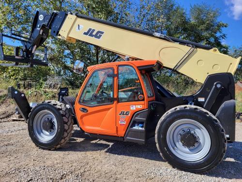 2024 JLG 1055
