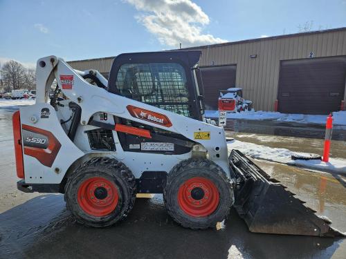 2021 BOBCAT S590