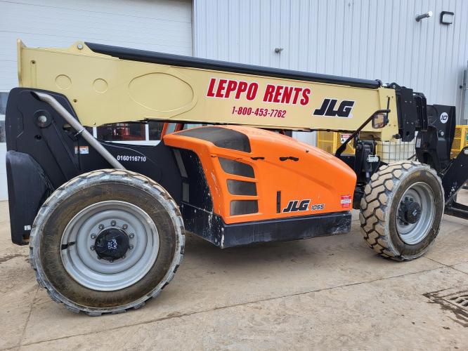 JLG 1055