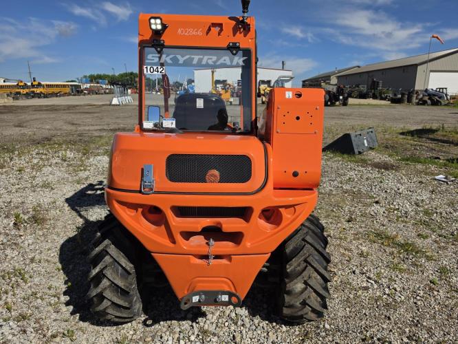 SKY TRAK 3013