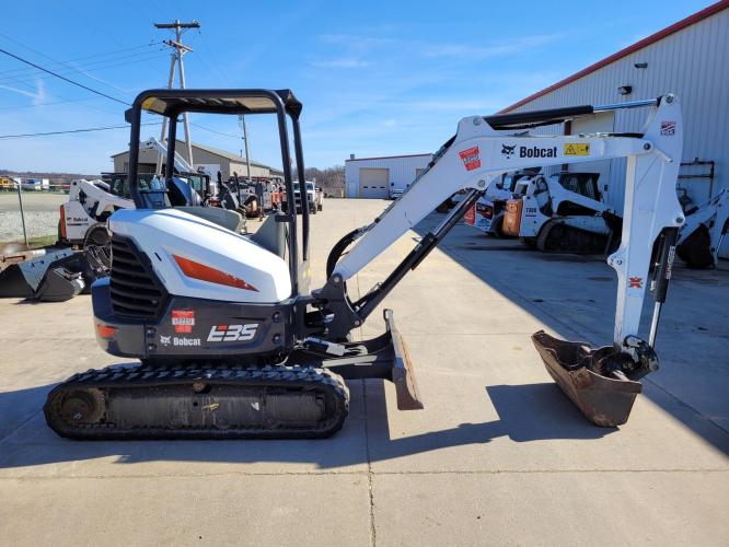 BOBCAT E35i