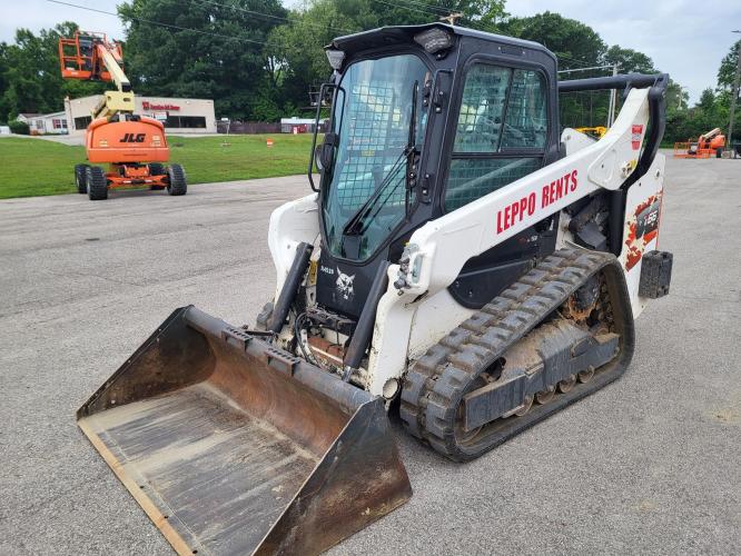 BOBCAT T66