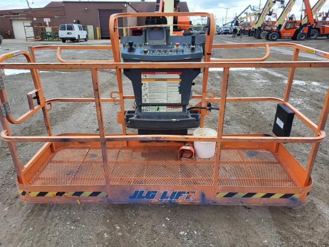 JLG 1500SJ