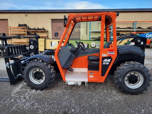 2025 JLG 519