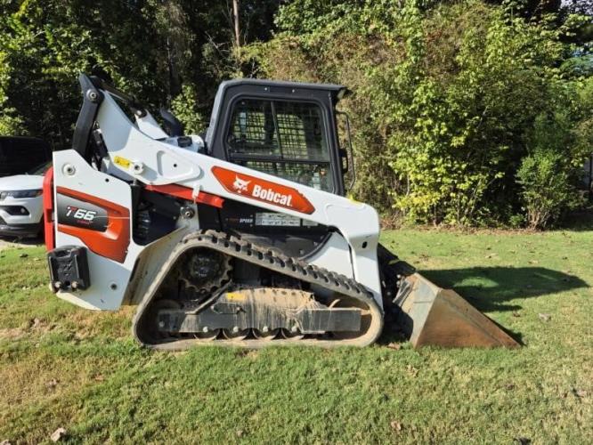 BOBCAT T66