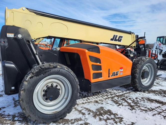 JLG 943