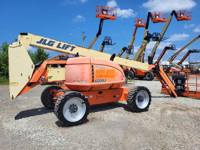 JLG 600AJ