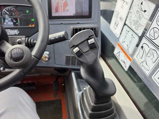 JLG 1055