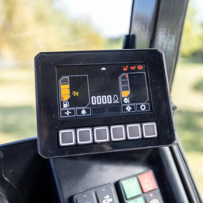 L35 Small Articulated Loader