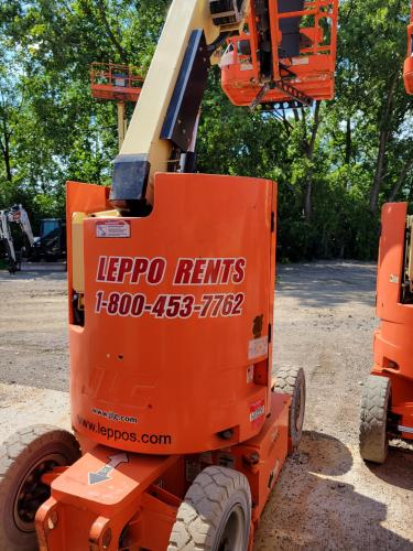 JLG E300AJP