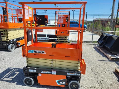 2024 JLG ES1530L