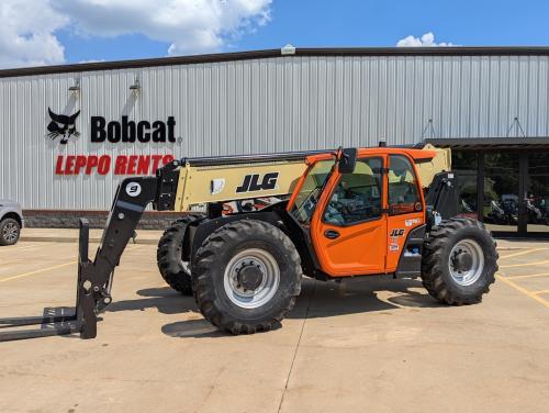 2024 JLG 943